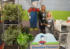 Drenthe Flowers is sinds een jaar van perkgoed overgestapt op de teelt van hortensia en kamerplanten. Op de Trade Fair vertegenwoordigden Marissa Lubbers en Aga Wanninge, uiteraard samen met de vertrouwde mascotte, de kwekerij.